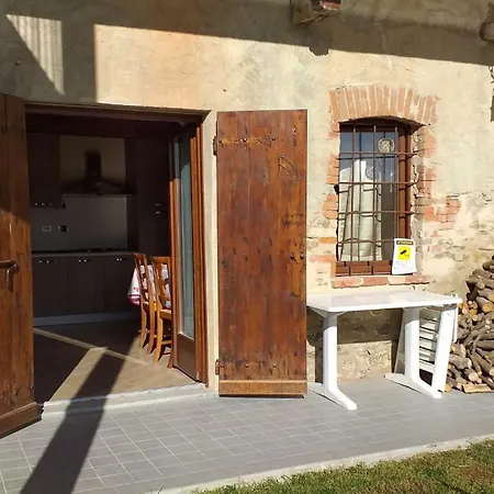 La Vigna Del Parroco 2 Taverne Mit Terrasse Διαμέρισμα Serralunga d'Alba